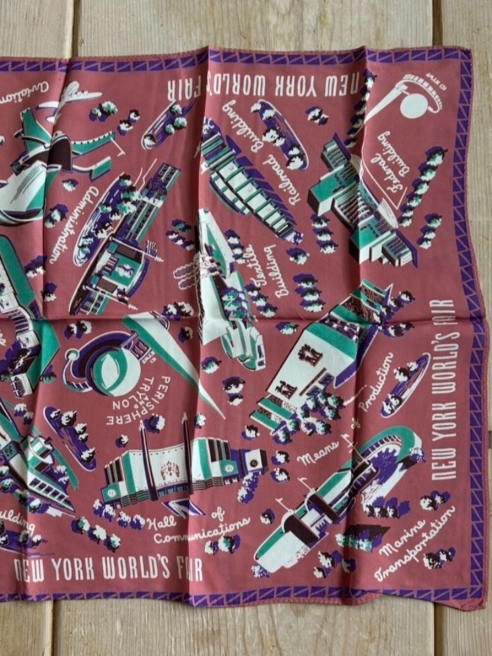 Vintage Sourvenir Silk or Rayon Scarf of the 1939 NY World Fair